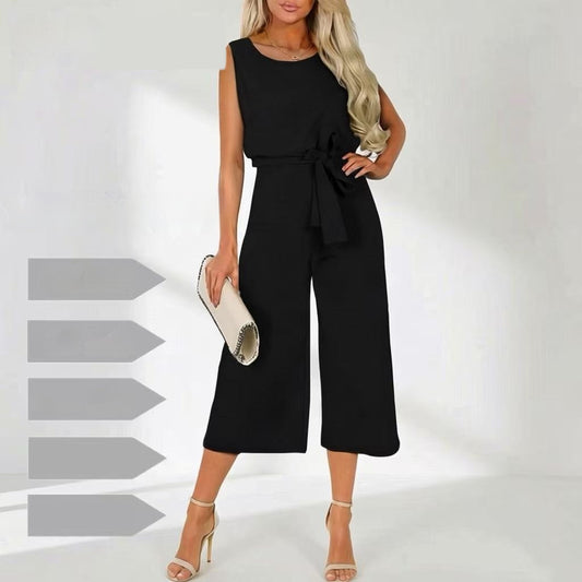 Jumpsuit med korta byxor och knytdetalj
